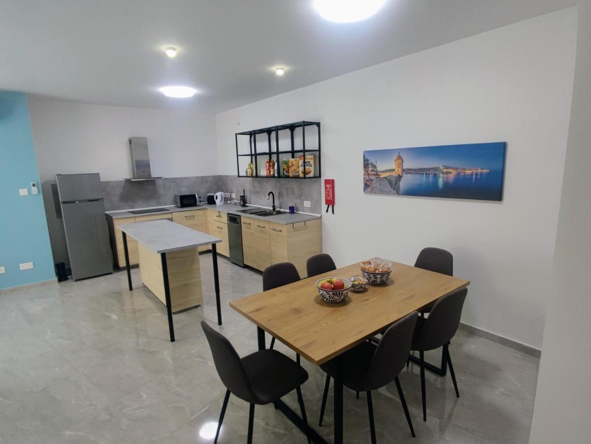 Deggies Apartments - Spacious, Modern Apartment! ナッシャー エクステリア 写真